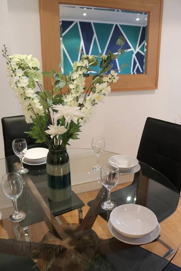 Heart Of Leeds City Centre Living - Sleeps 6 Apartment ภายนอก รูปภาพ